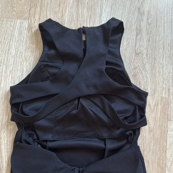 Sequin Hearts Black Crisscross Backless Bodycon  Long Dress  Size 7 - Picture 4 of 8